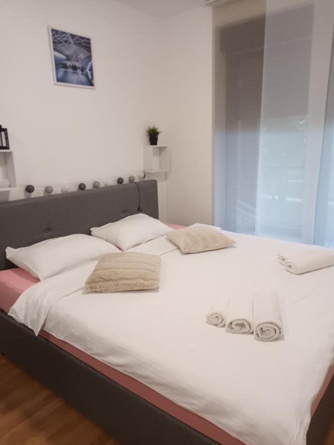 Gajeva Rooms - Stockholm Apartment Self Check-In Virovitica Bagian luar foto