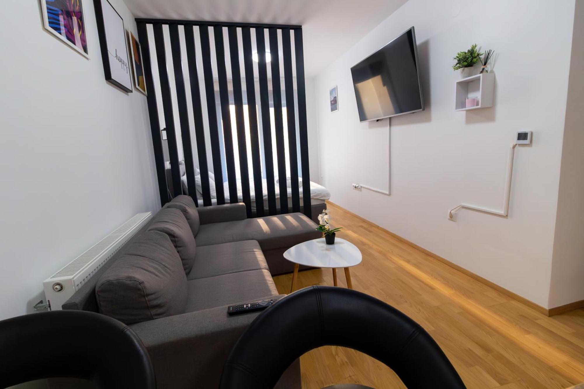 Gajeva Rooms - Stockholm Apartment Self Check-In Virovitica Bagian luar foto