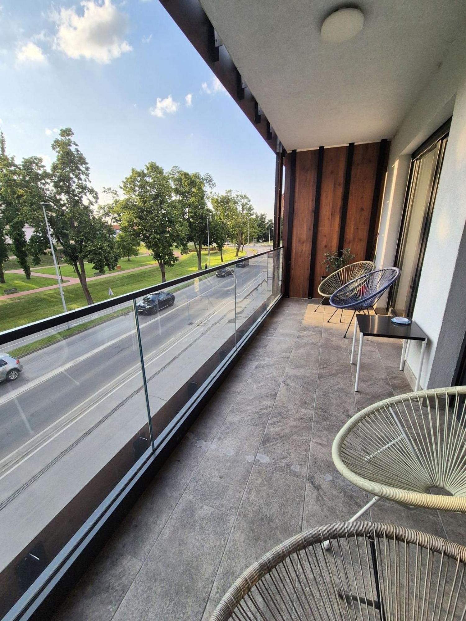 Gajeva Rooms - Stockholm Apartment Self Check-In Virovitica Bagian luar foto